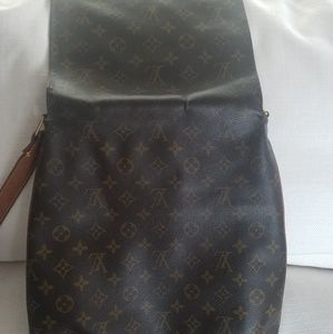 Louis Vuitton crossbody